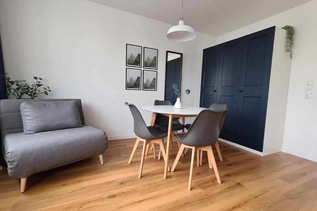 Sloneczny Apartament W Centrum Gdyni 2 Pokojowy Гдиня Екстериор снимка
